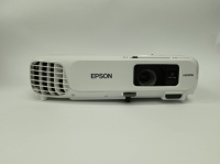 EPSON EB-S18 3LCD Projector 投影機
